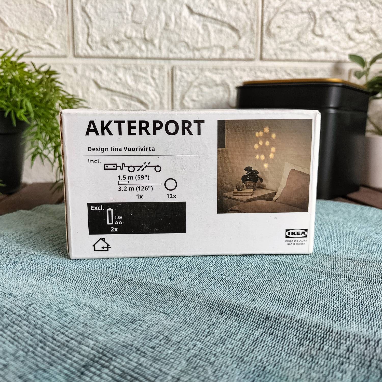 AKTERPORT LED lighting chain with 12 lights