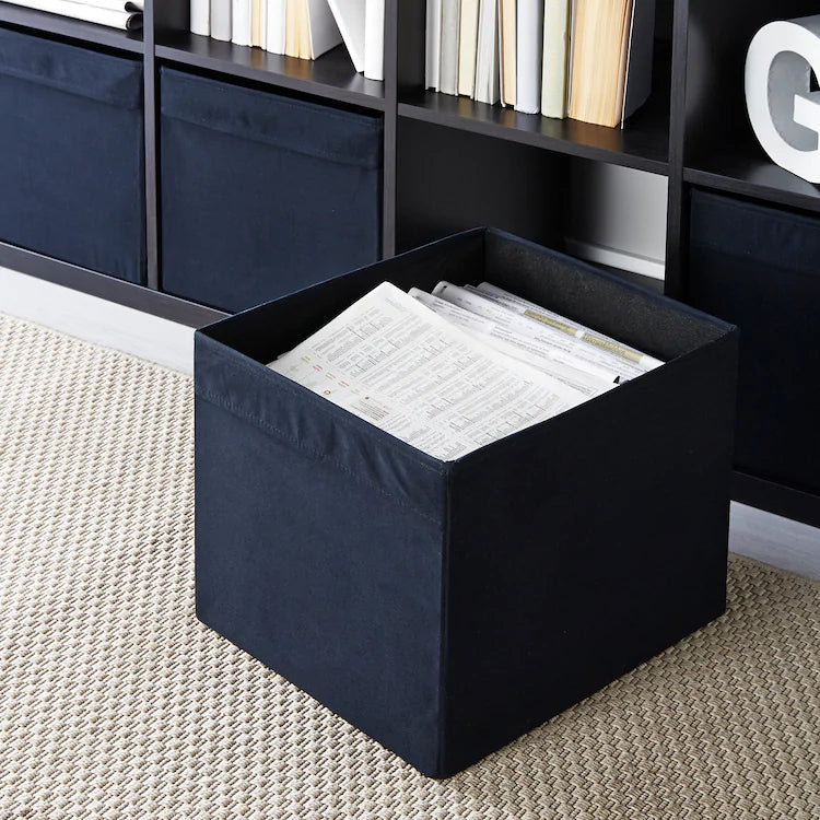 DRÖNA.
box
