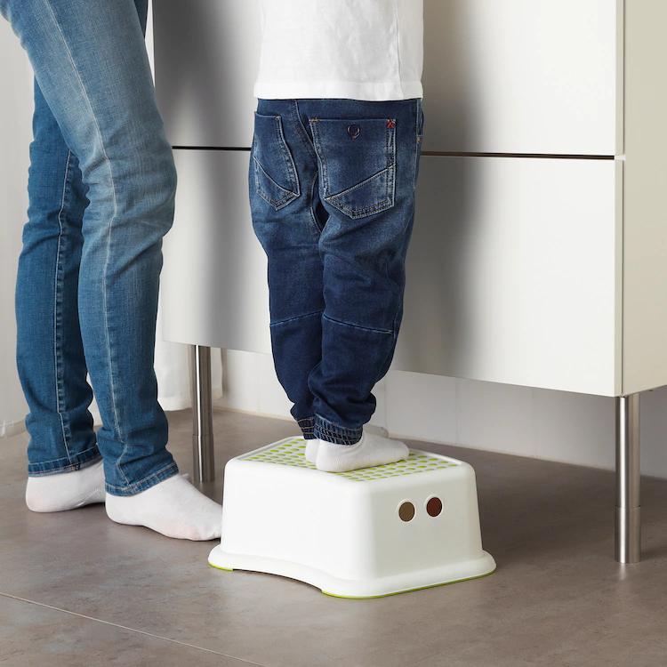 FÖRSIKTIG
Children's stool, white, green