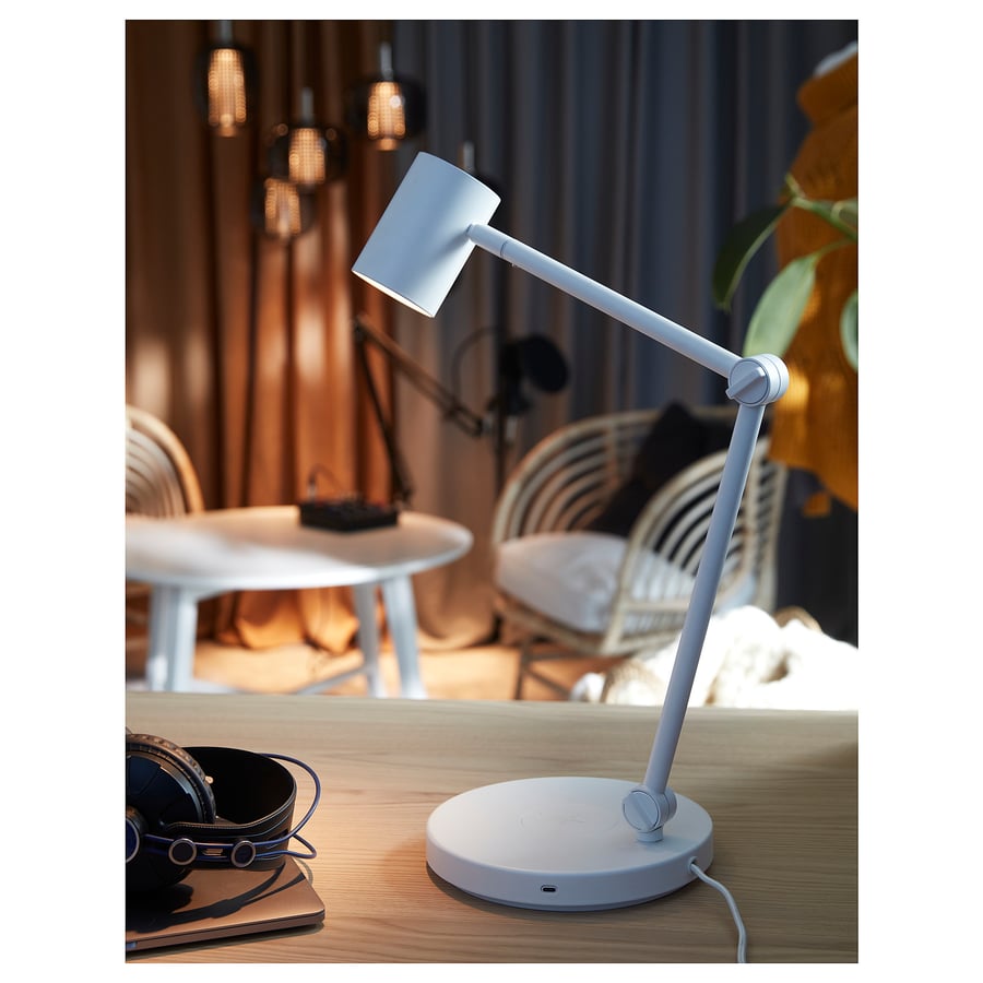 NYMÅNE
Work lamp with wireless charging, white