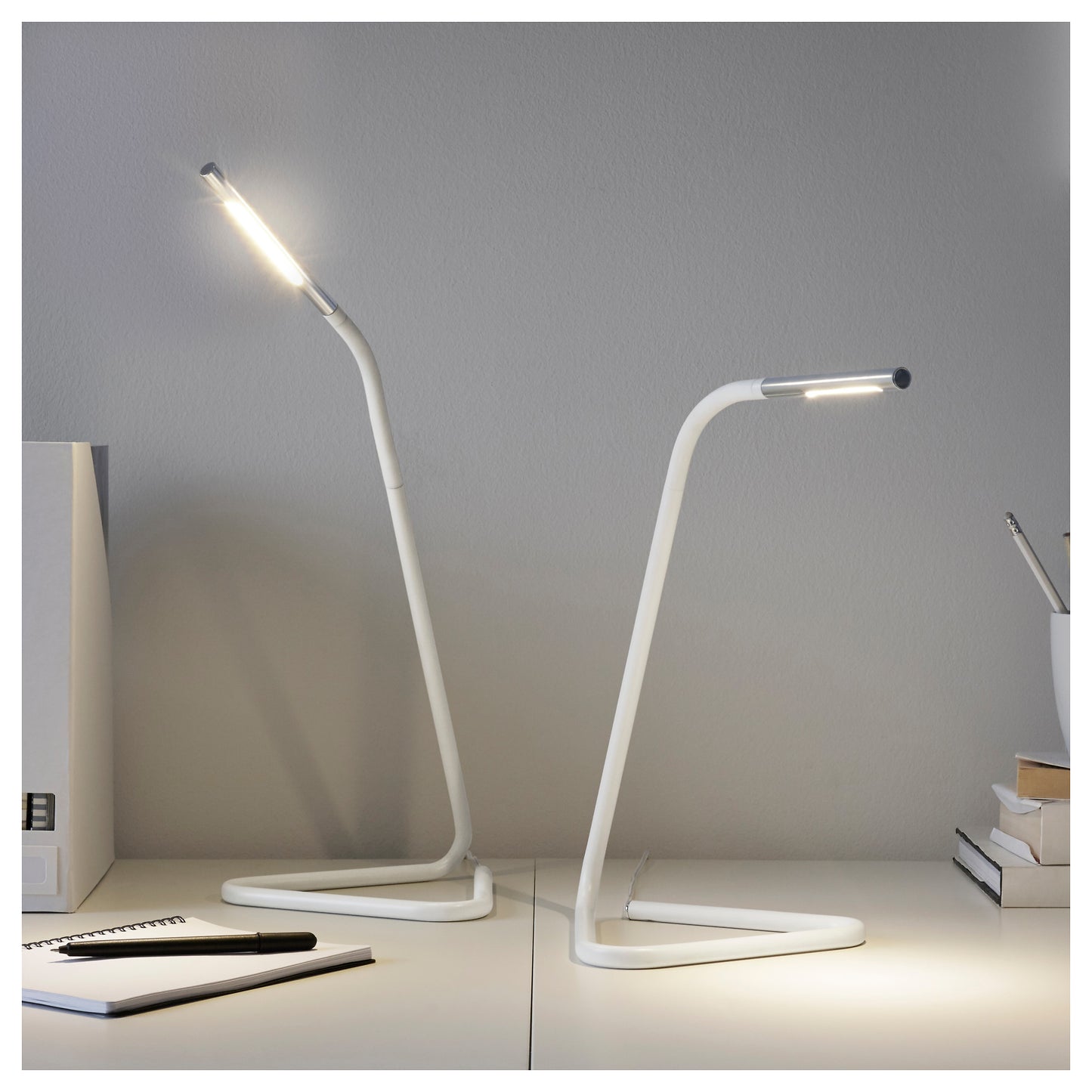 HÅRTE

Led work lamp, white/silver-colour