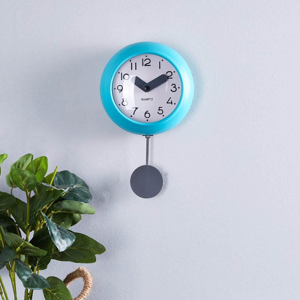 Delyan Pendulum Wall Clock