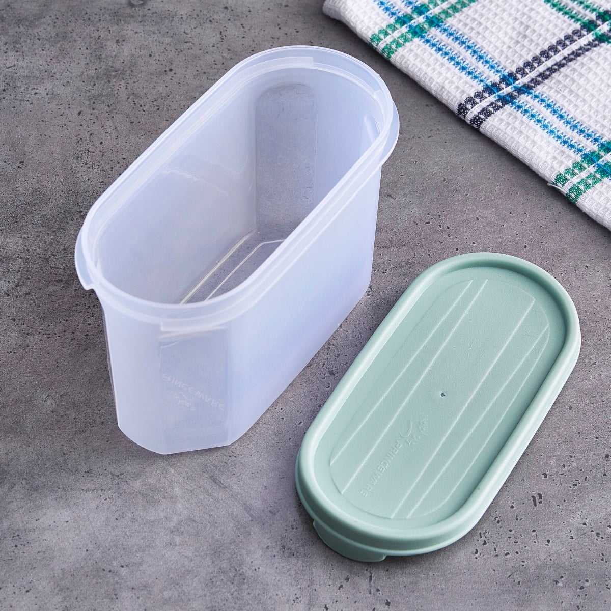 Easy Store Oval Container - 1.2 L