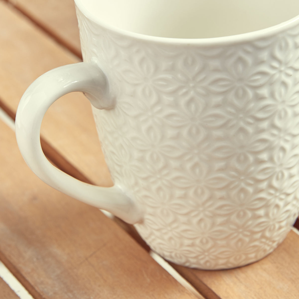 Embossed Ceramic Mug - 32.5 cl