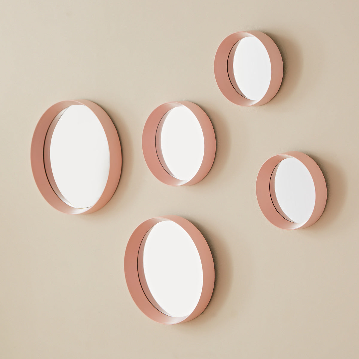 Homebox Ria 5-Piece Decorative Wall Mirror Set pink 