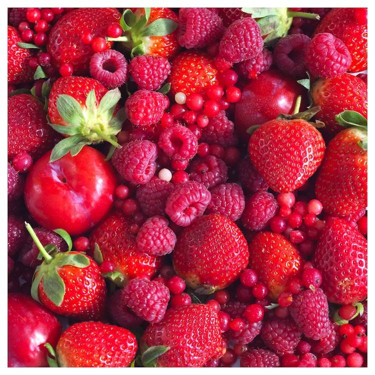 SMÅTREVLIG Scented candle in glass