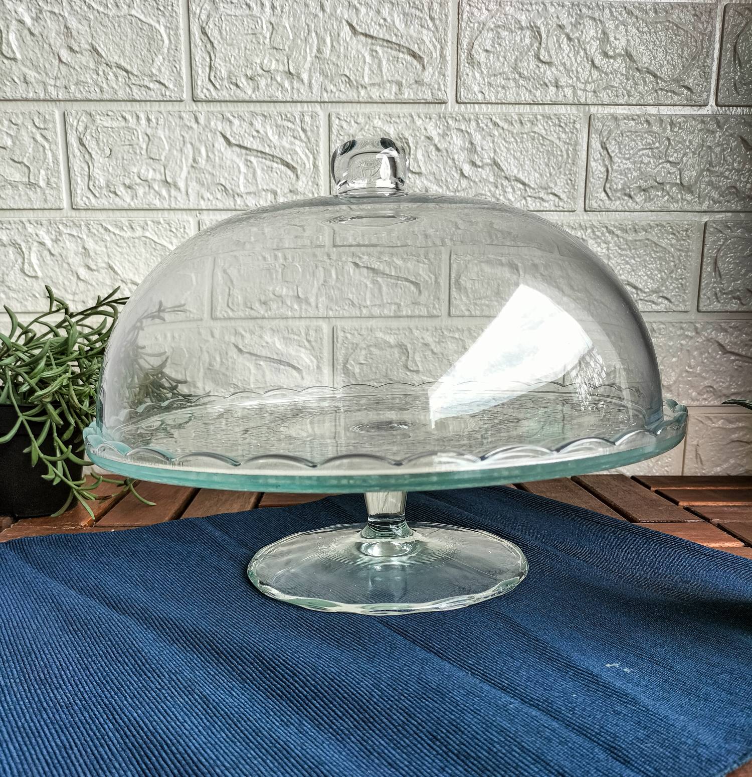 ARV BRÖLLOP Serving stand with lid, clear glass