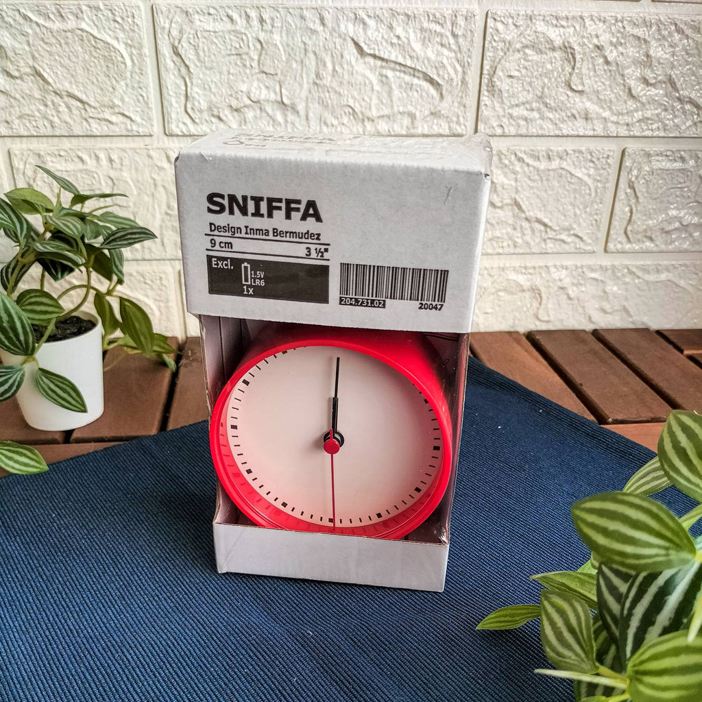 SNIFFA Clock, Red 9x15 cm