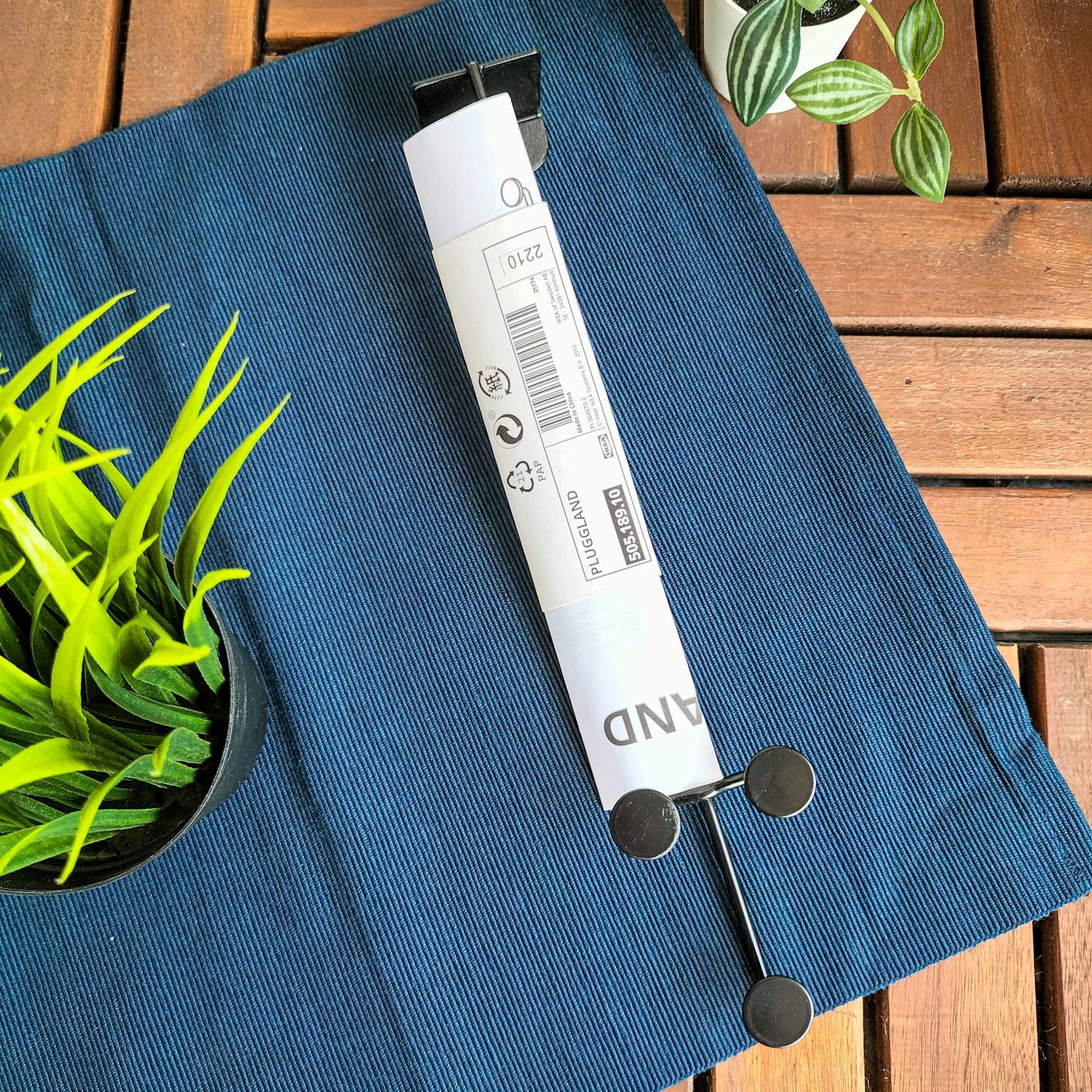 PLUGGLAND door hangers for clothes