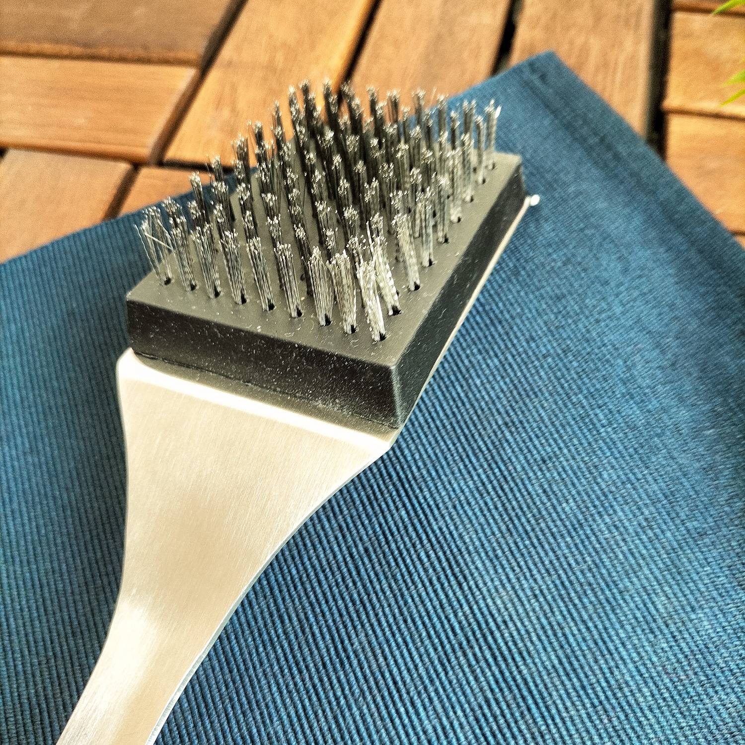 Barbeque Grill Cleaning Brush