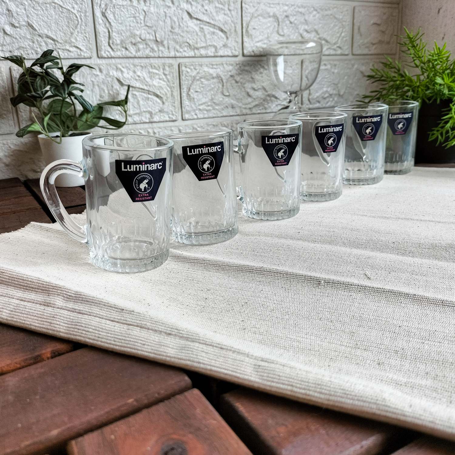 Luminarc set of 6 Cups set