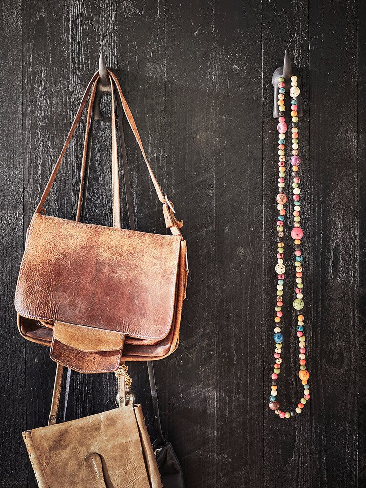 BÄSTIS

Hook, black