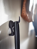 BÄSTIS

Hook, black