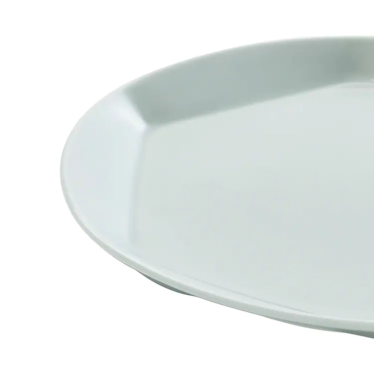 FORMIDABEL

Plate, light gray